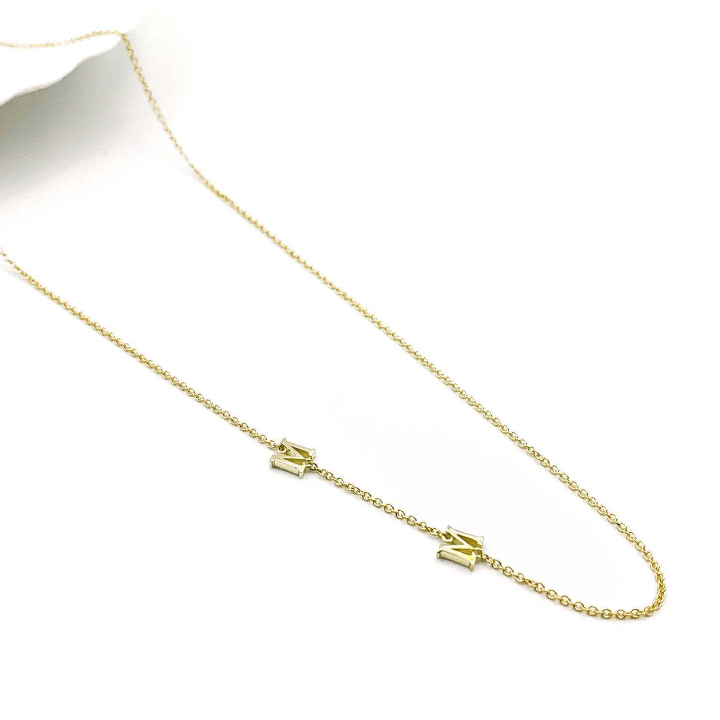 9ct yellow gold personalized 'M' initial necklace