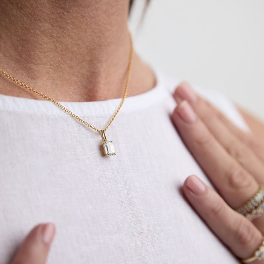 The Solitaire Pendant (Emerald) - Lab Grown Diamond Pendant