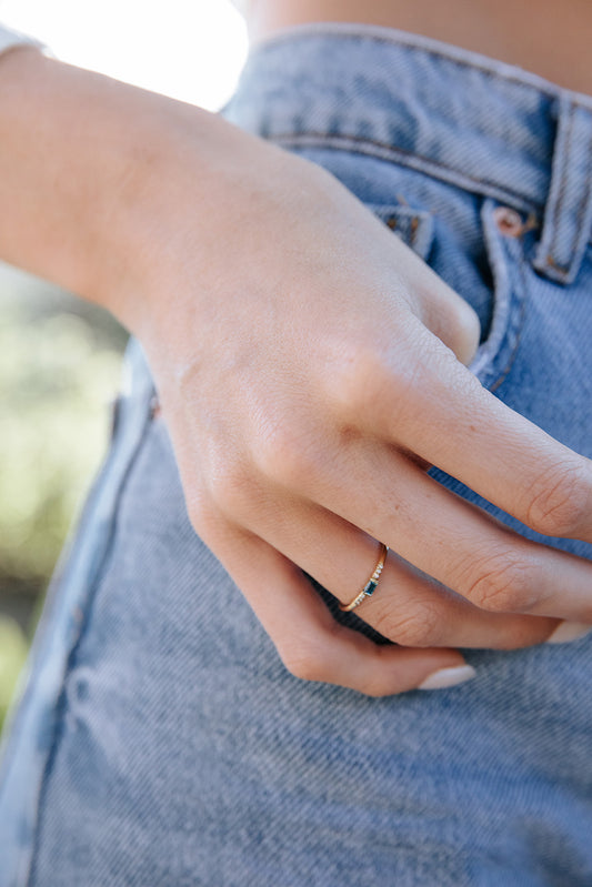 9ct Delicate Baguette Ring - Thor Collective